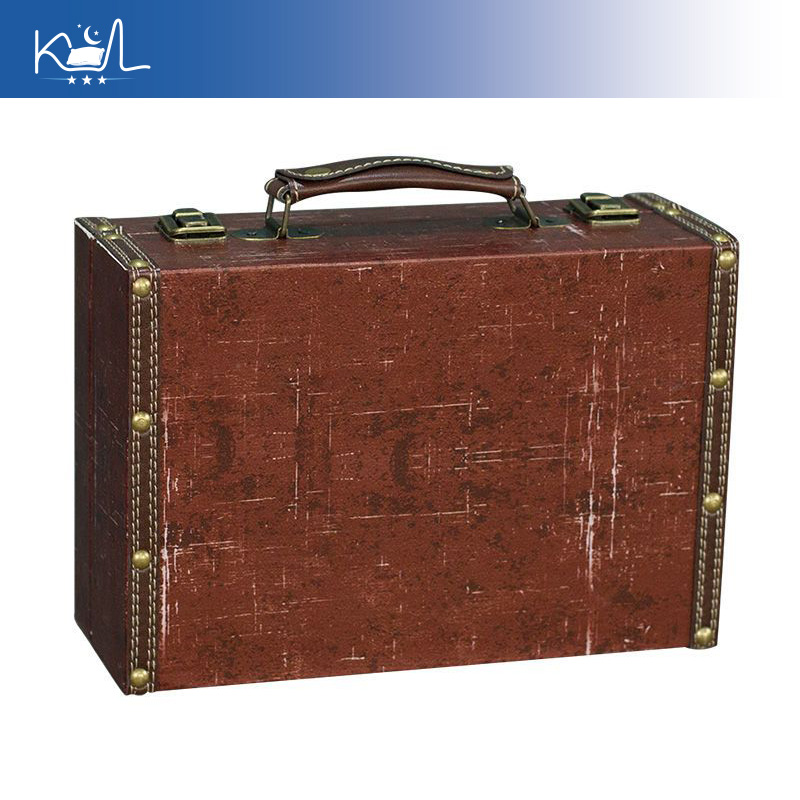 صندوق تخزين على شكل حقيبة سفر  - مراجعة Retro Vintage Trunk Suitcase وسعره